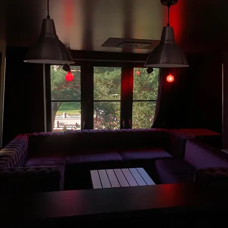 Penthouse Flamingo *